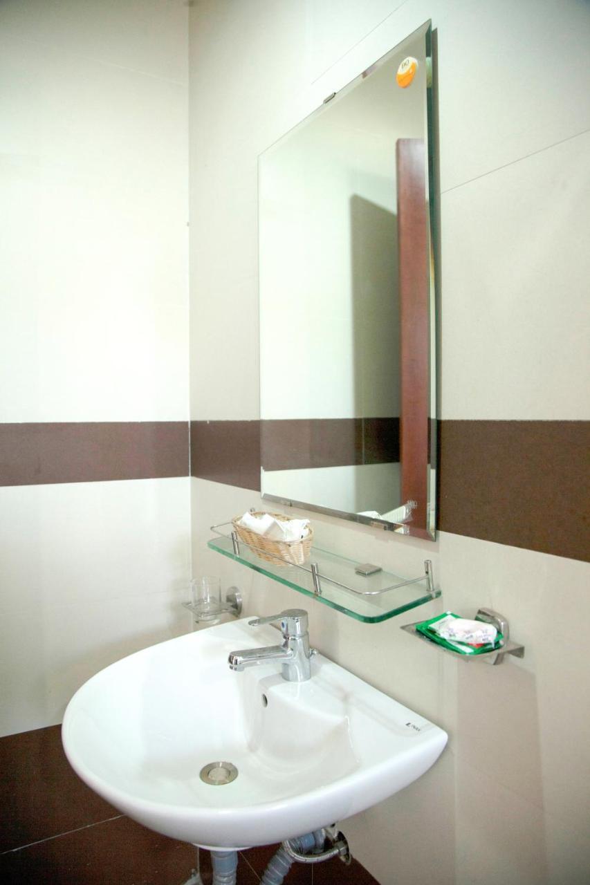 Hoang Thuy Sinh Hotel Da Nang Exterior foto